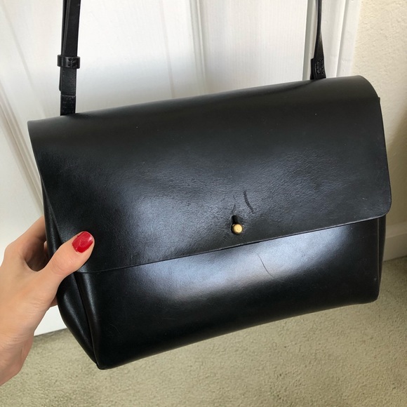 Host Pick! Auxiliary Dalen Crossbody - Picture 2 of 4